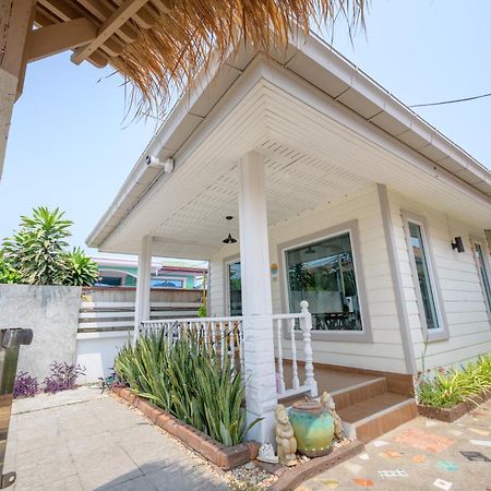Halo Sea Koh Larn Hotel Pattaya Eksteriør billede
