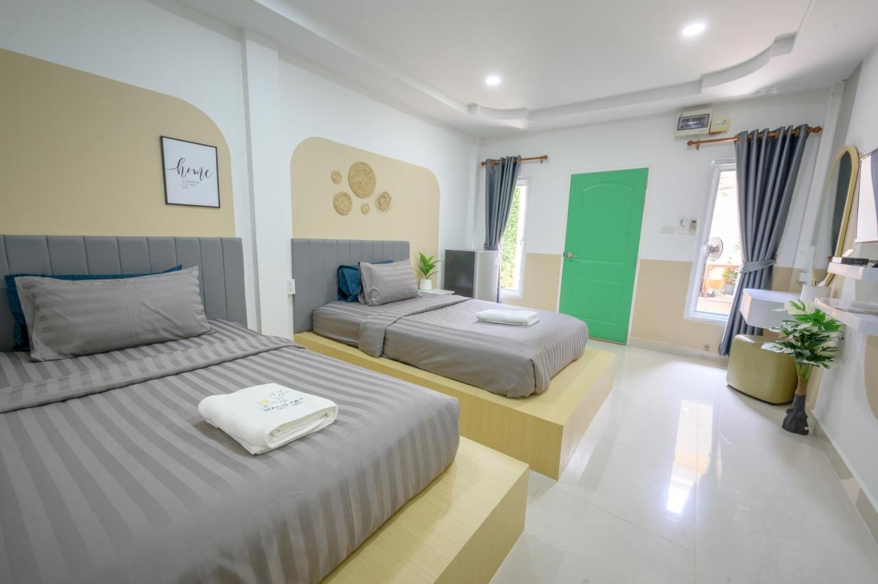 Halo Sea Koh Larn Hotel Pattaya Eksteriør billede